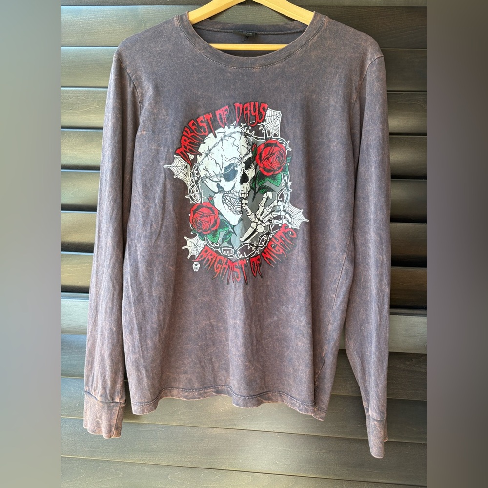 Empyre Large Long Sleeve Skull Cotton Tshirt Darkest of Days Roses Gothic